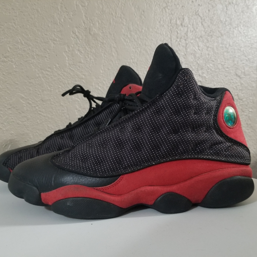 Air Jordan Retro Bred 13. Size 9.5